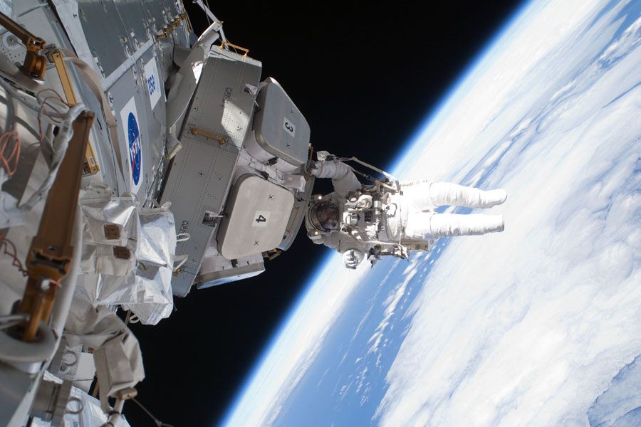 Astronaut Installs Panoramic Space Window