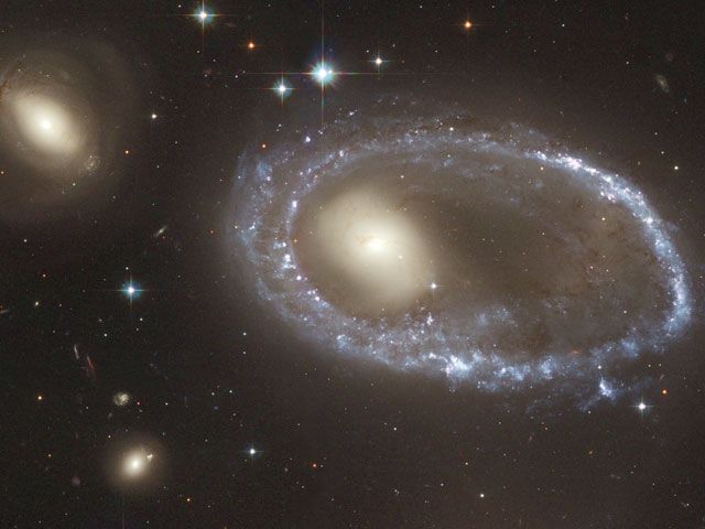 Ring Galaxy AM 0644-741 from Hubble