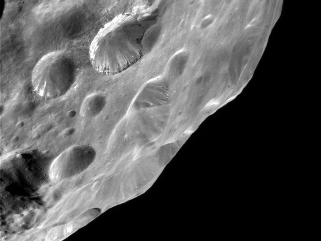 Unusual Layers on Saturn's Moon Phoebe