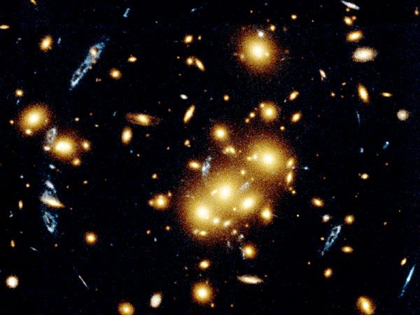 Giant Cluster Bends, Breaks Images