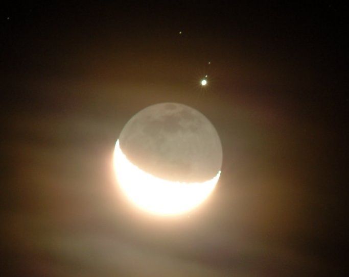 Jupiter and the Moon's Shadowed Horizon