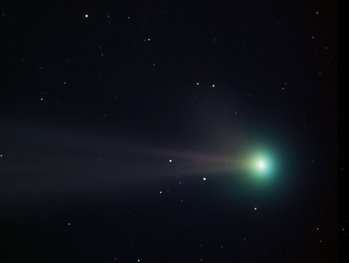 Colors of Comet Pojmanski