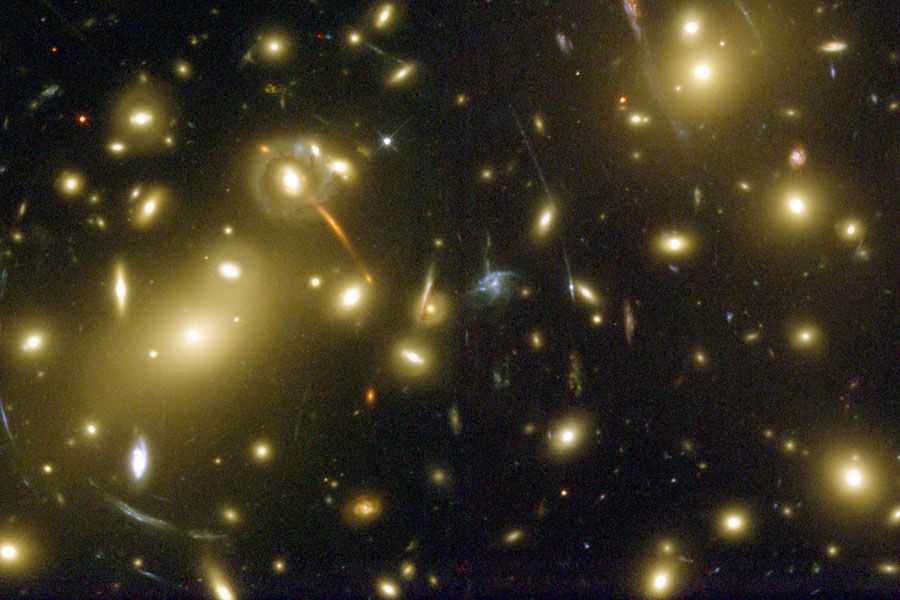 Abell 2218: A Galaxy Cluster Lens