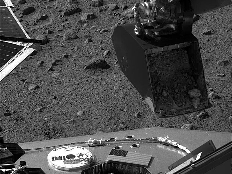 Mars Soil Sample Ready to Analyze