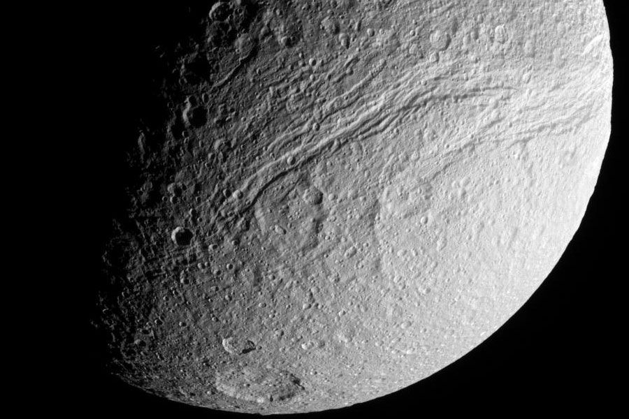 Ithaca Chasma: The Great Rift on Saturn's Tethys