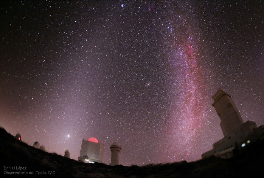 Zodiacal Light Vs. Milky Way