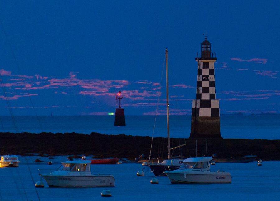 Green Flash and Super Moon
