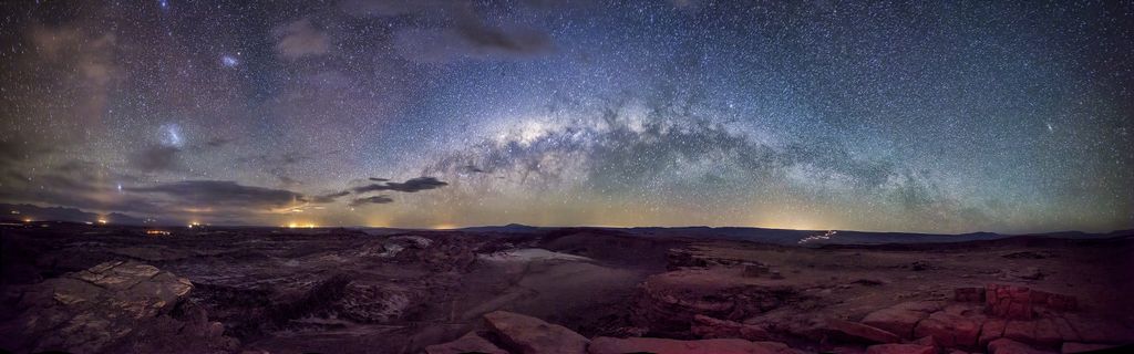 Milky Way over Moon Valley