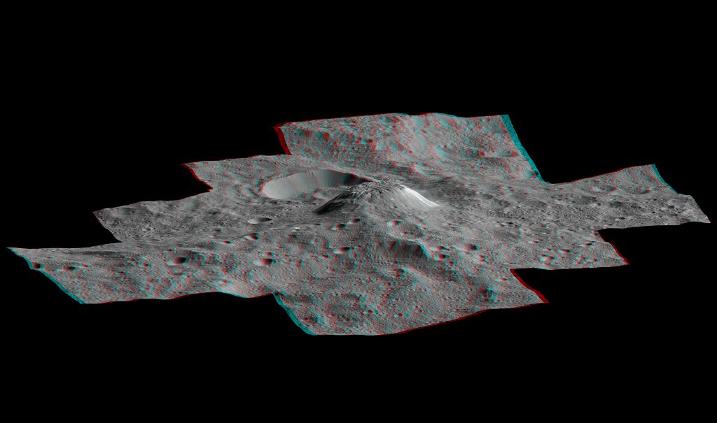 Mont Ahuna sur Ceres, en 3D