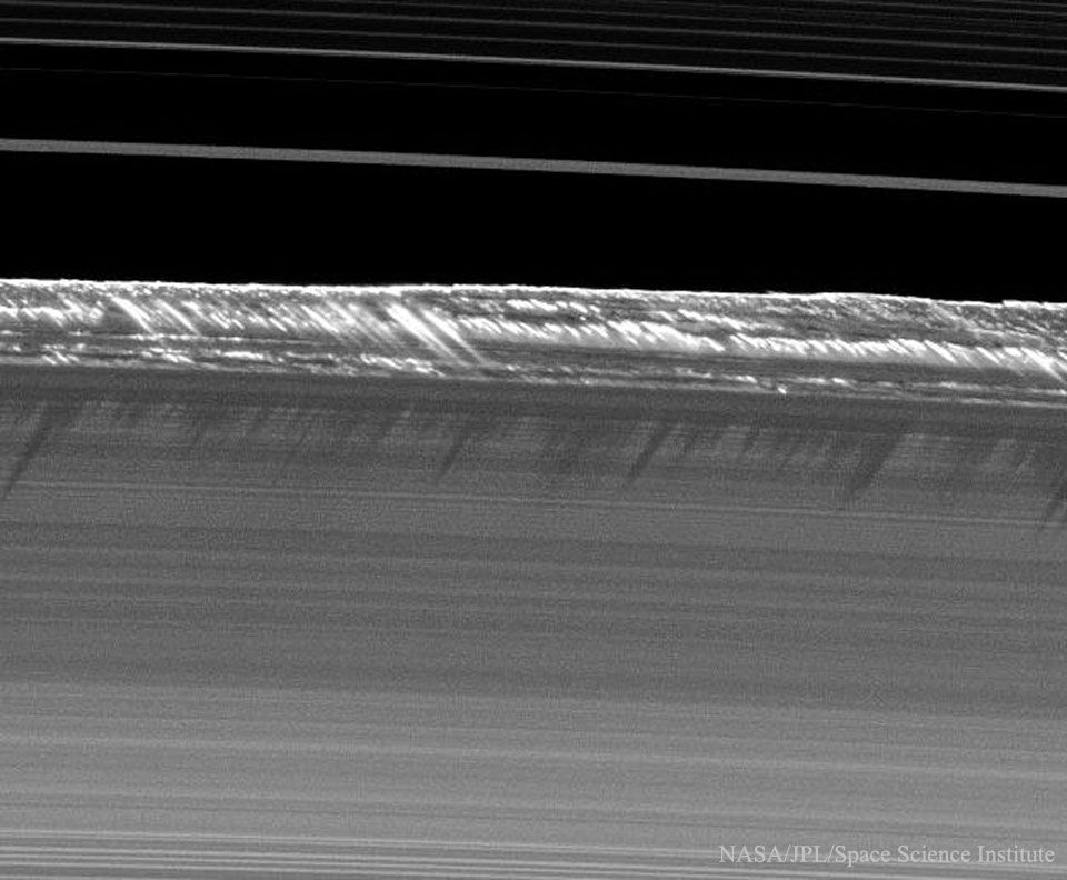 Ombre sur les anneaux de Saturne