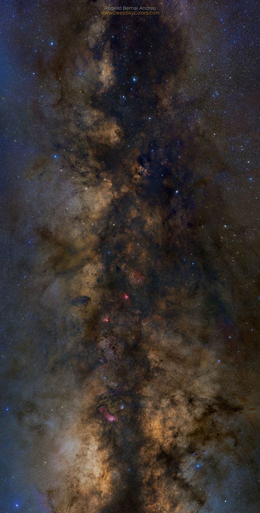 Great Rift Near the Center of the Milky Way