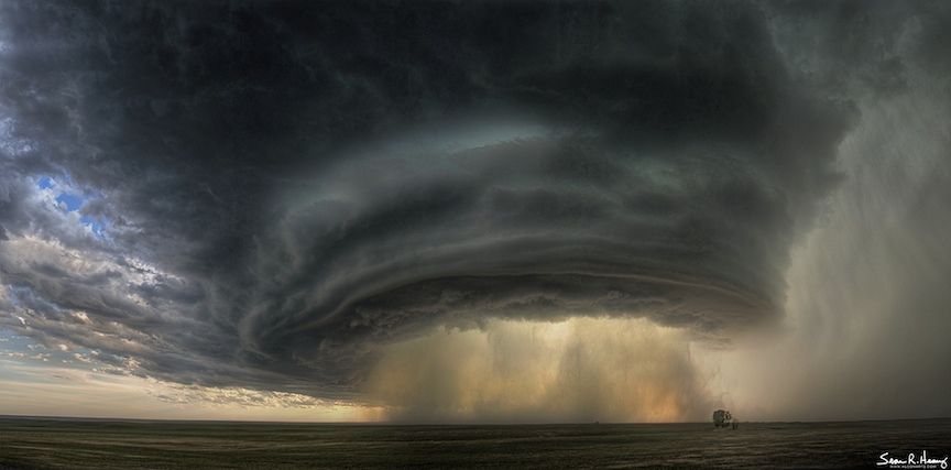 A Supercell Thunderstorm Cloud Over Montana