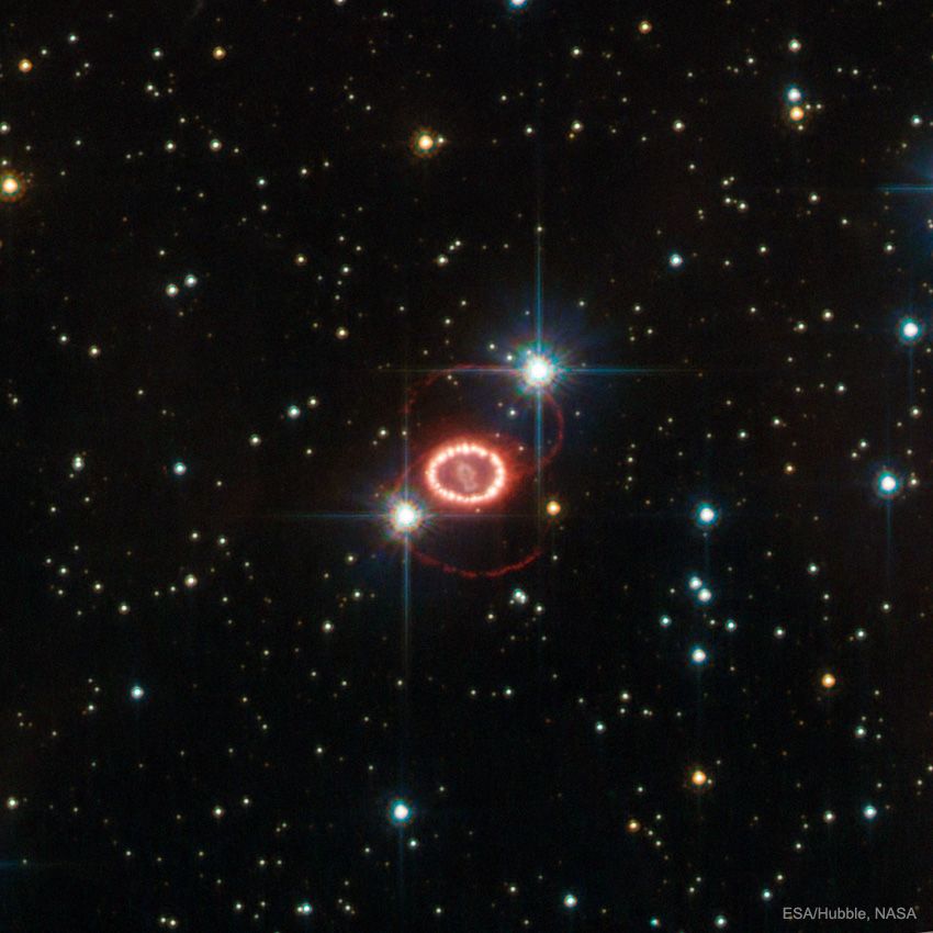 Les anneaux mysterieux de la Supernova 1987A