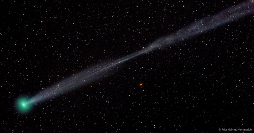 A Split Ion Tail for Comet Lovejoy E4