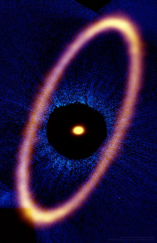 Ice Ring around Nearby Star Fomalhaut