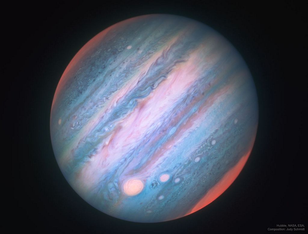 Jupiter en infra-rouge par Hubble