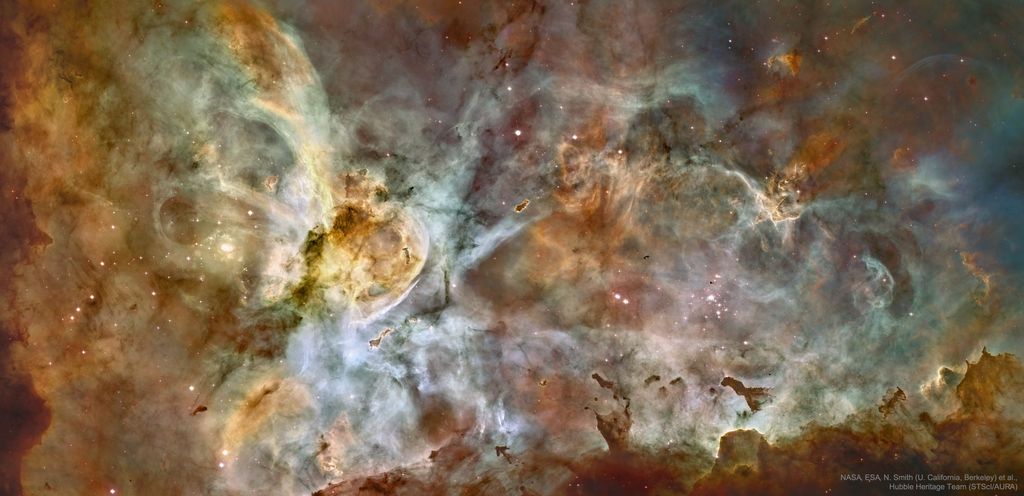 Panorama de la Nebuleuse de la Carene par Hubble