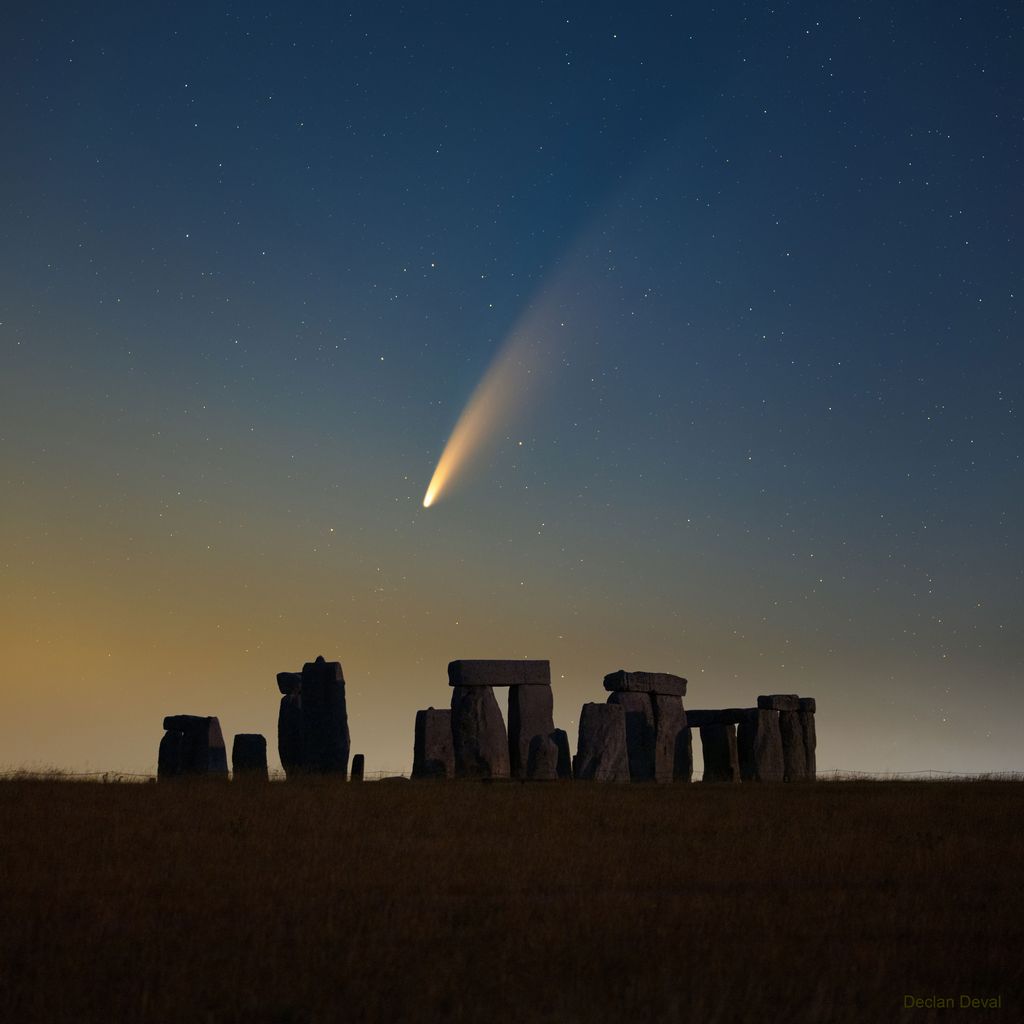 Comet NEOWISE over Stonehenge