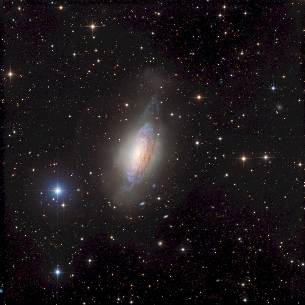 NGC 3521: Galaxy in a Bubble