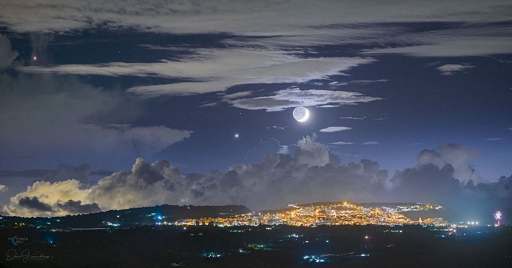 Earthshine Moon over Sicily