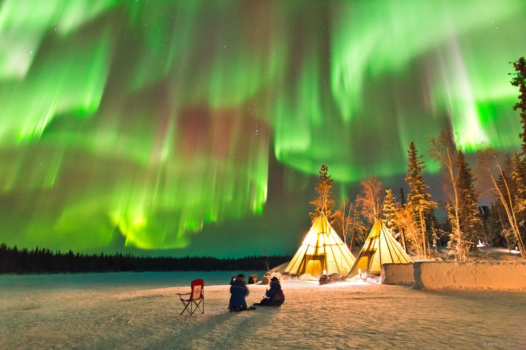 Aurores boréales dans le nord du Canada