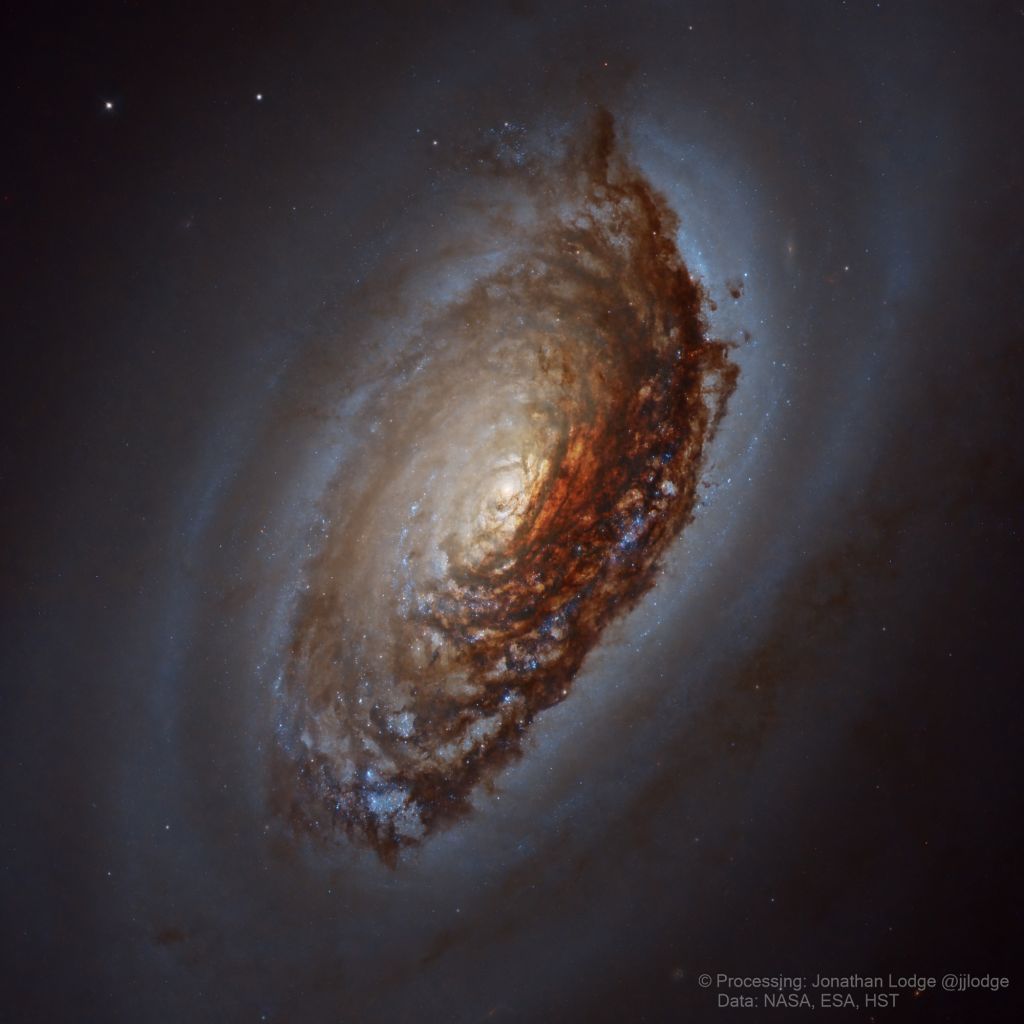 M64: La Galaxie de l'Œil Noir